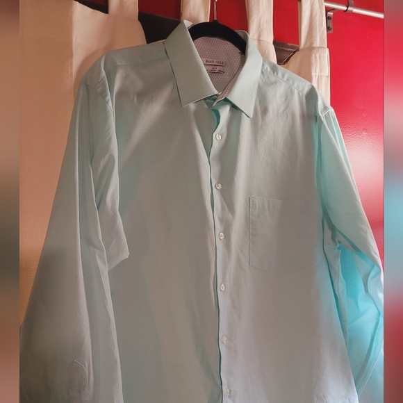 Van Heusen Men's Light Green Dress Shirt - Picture 6 of 6